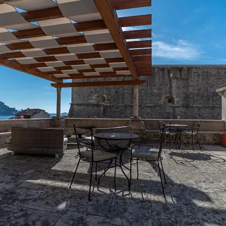 Vecchia Apartment