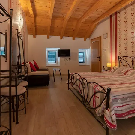 Apartment Vecchia