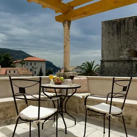 Vecchia Apartment